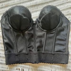 Vintage corset-style backless bra